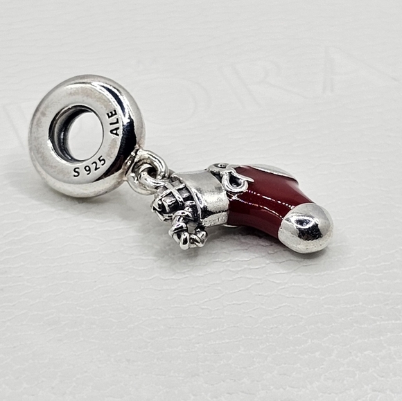 🎅Authentic Pandora XMAS STOCKING DANGLE CHARM - Picture 3 of 6
